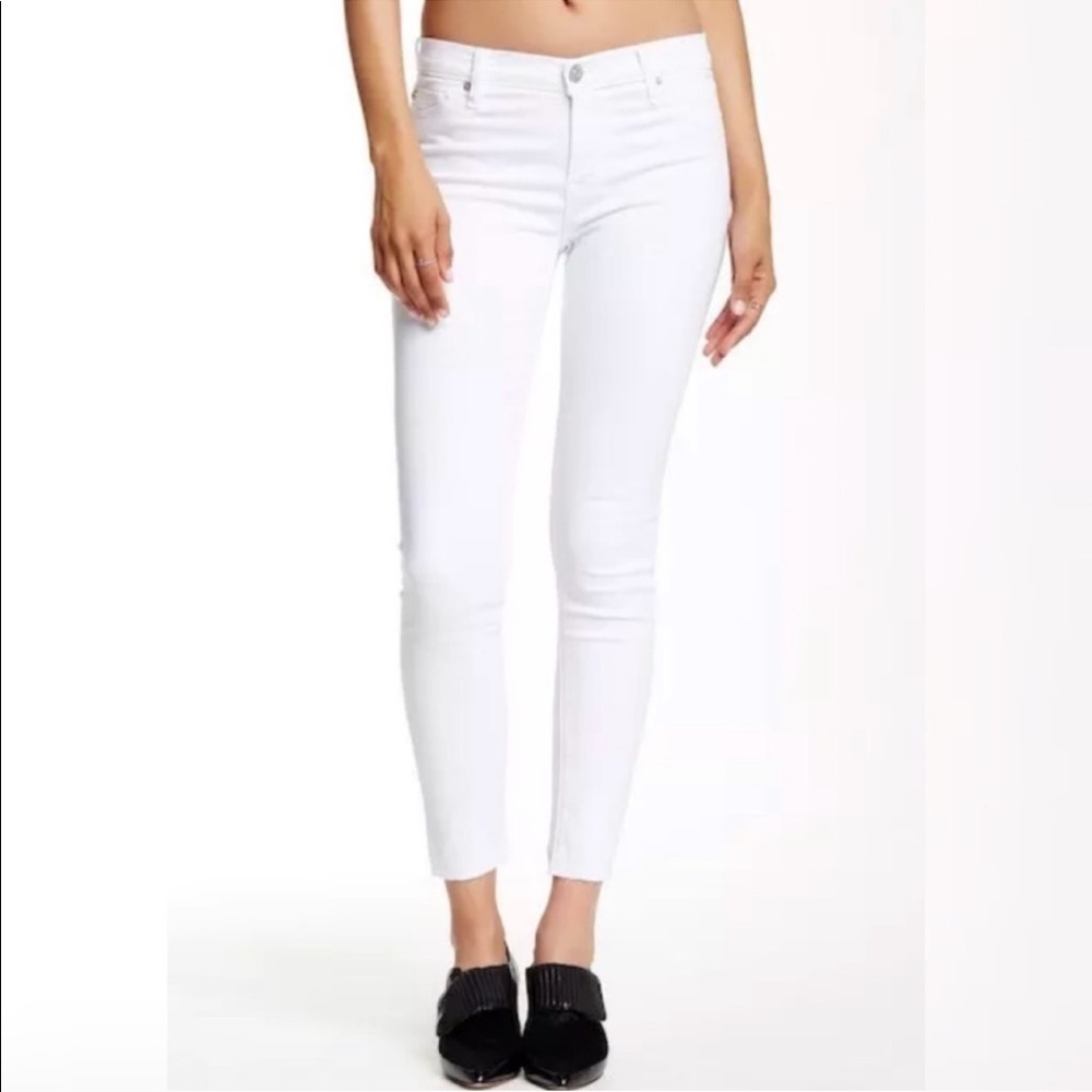 Mid rise nico jeans perfect condition!